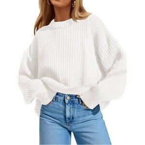 Versatile Oversized White Sweater - Perfect Layering Piece for Fall 2025